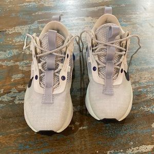 NEW Air Max 2021 Sneaker in Size 8